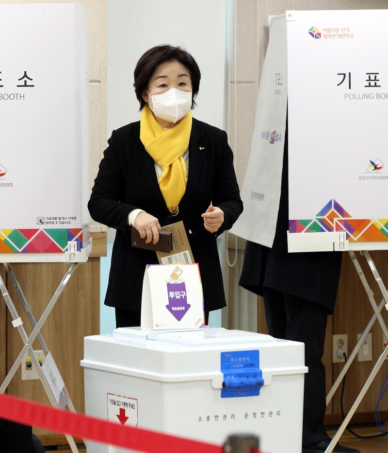 新澳开奖结果历史查询和韩总统选举事前投票与韩国总统投票