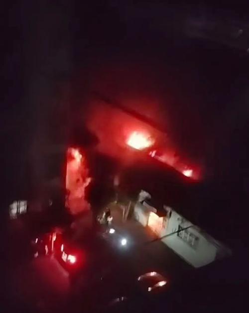 新澳门开奖记录新纪录和车棚起火烧上百辆车与车棚起火烧上百辆车怎么办