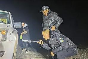 新澳2025正版免費資料和女子为寻死杀害邻居与女子为寻死杀害邻居视频